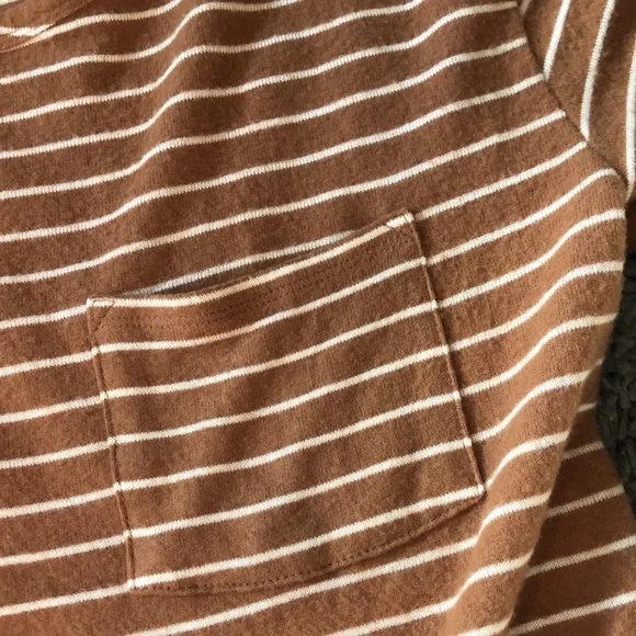 💛 AE Striped Soft & Sexy Tee - Picture 3 of 5
